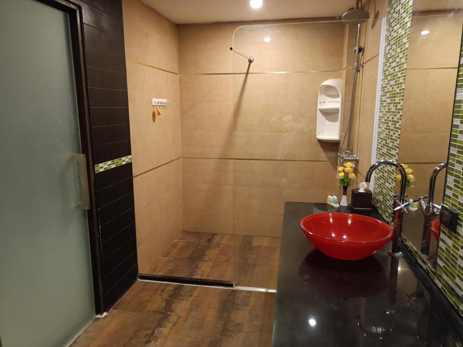 Aura Inn Rooms 芭達亞 外观 照片
