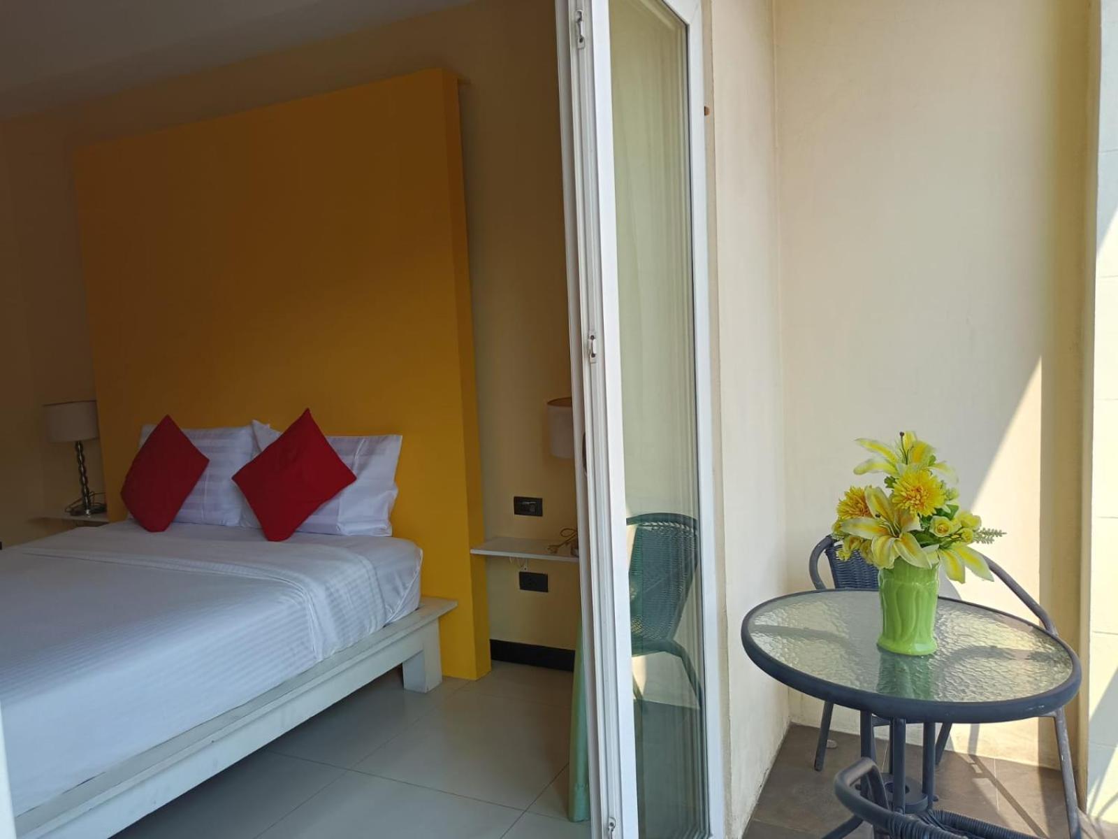 Aura Inn Rooms 芭達亞 外观 照片