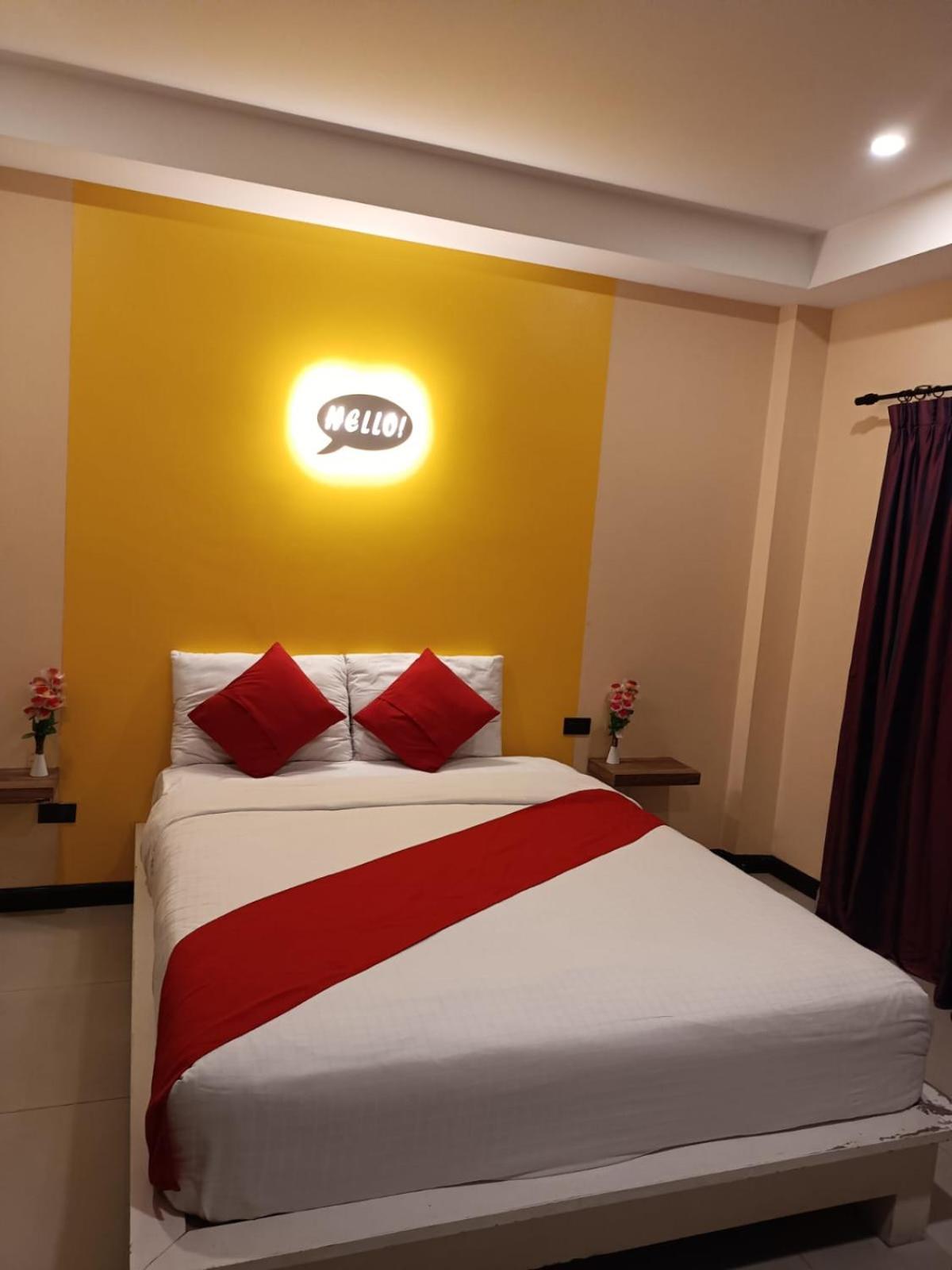 Aura Inn Rooms 芭達亞 外观 照片