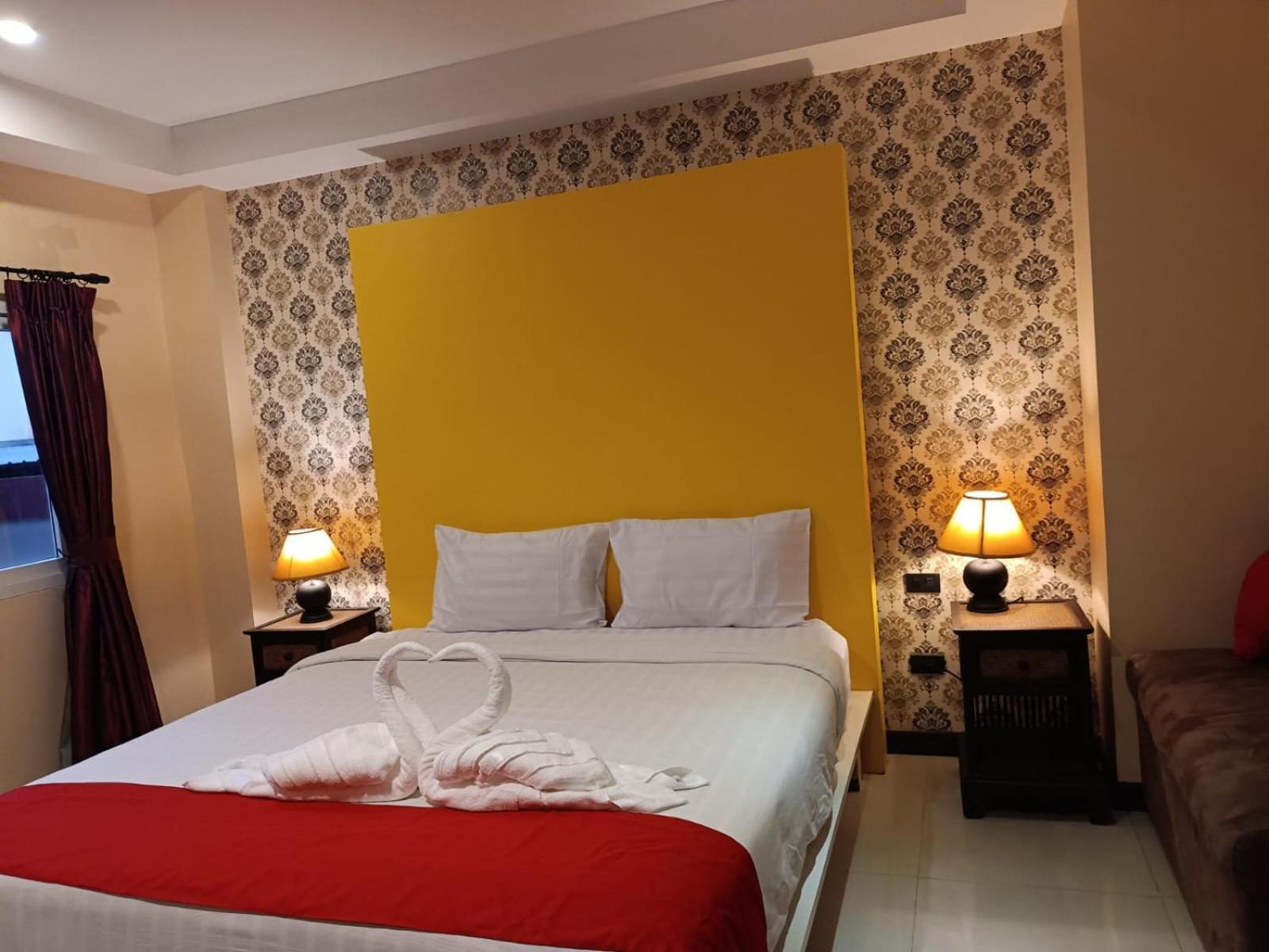 Aura Inn Rooms 芭達亞 外观 照片